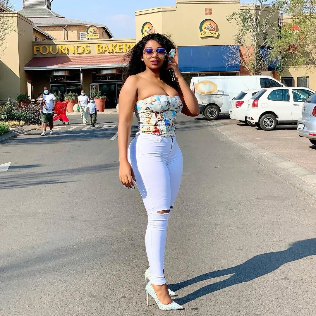 2023 Spring New Women's White High Waist Ripped Jeans Fashion Slim Stretch Denim Pencil Pants Casual Female Clothing S-3XL - Image 3